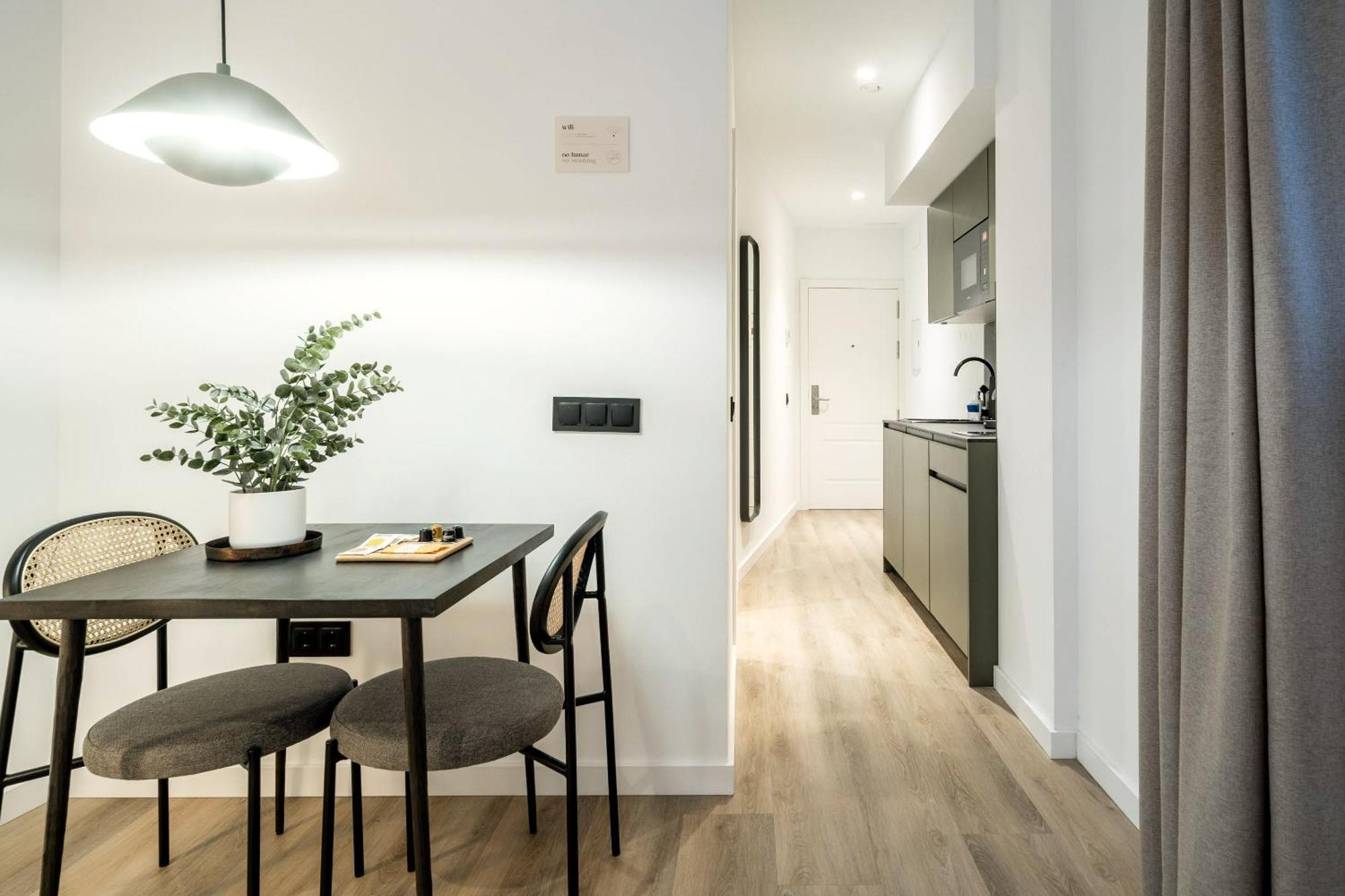 Limehome Malaga Calle Victoria Kültér fotó