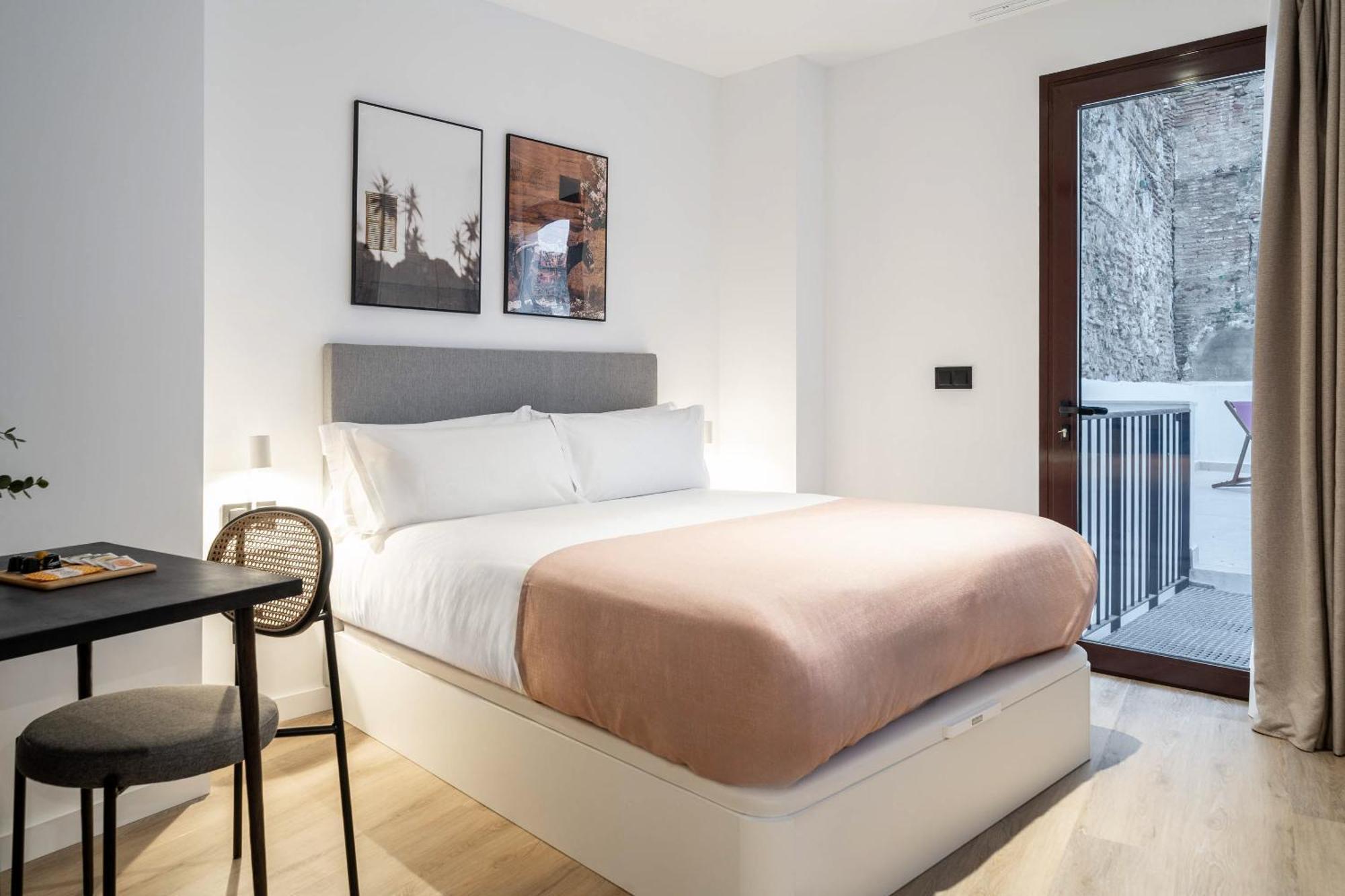 Limehome Malaga Calle Victoria Kültér fotó