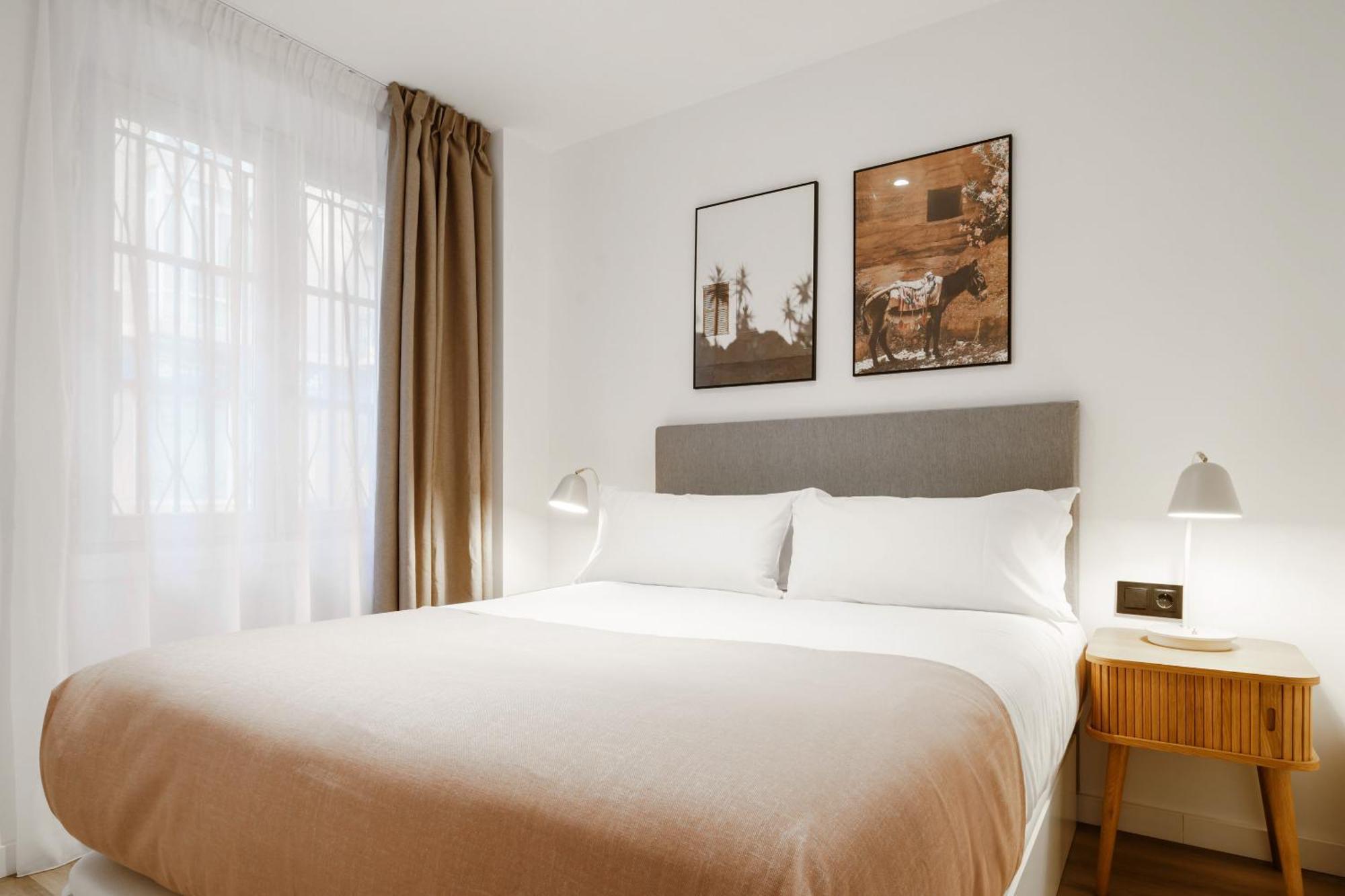 Limehome Malaga Calle Victoria Kültér fotó