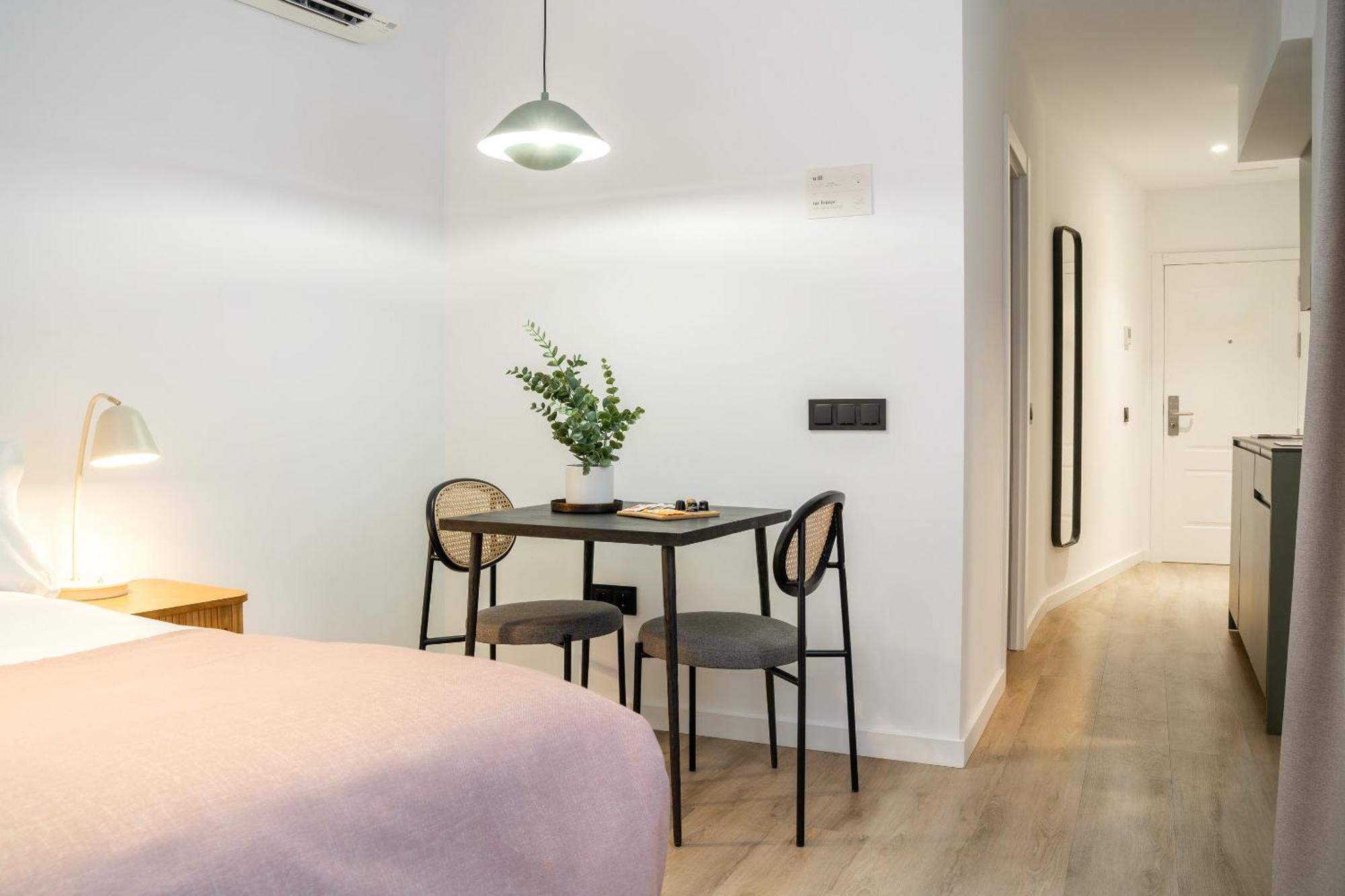 Limehome Malaga Calle Victoria Szoba fotó