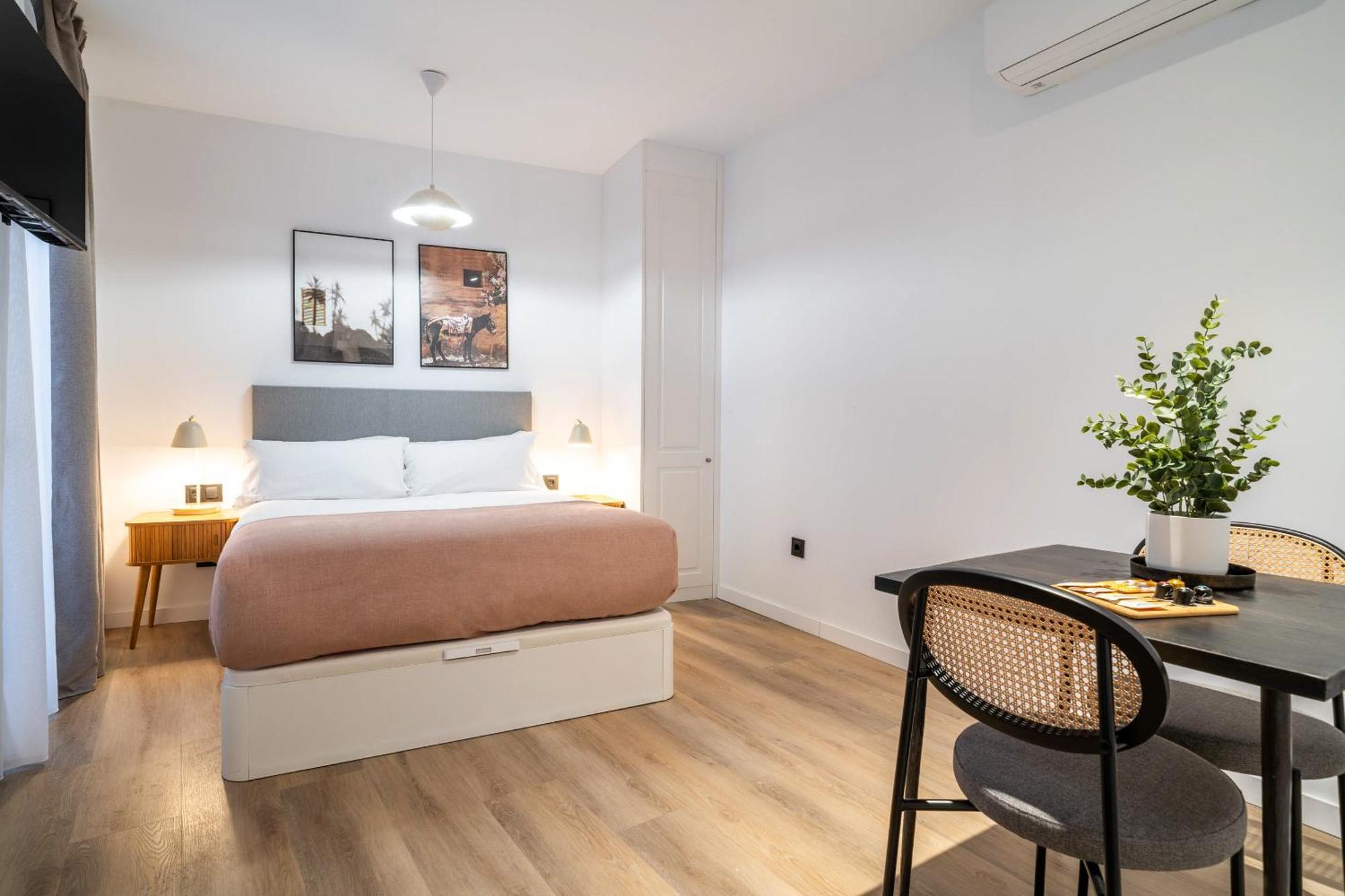 Limehome Malaga Calle Victoria Szoba fotó