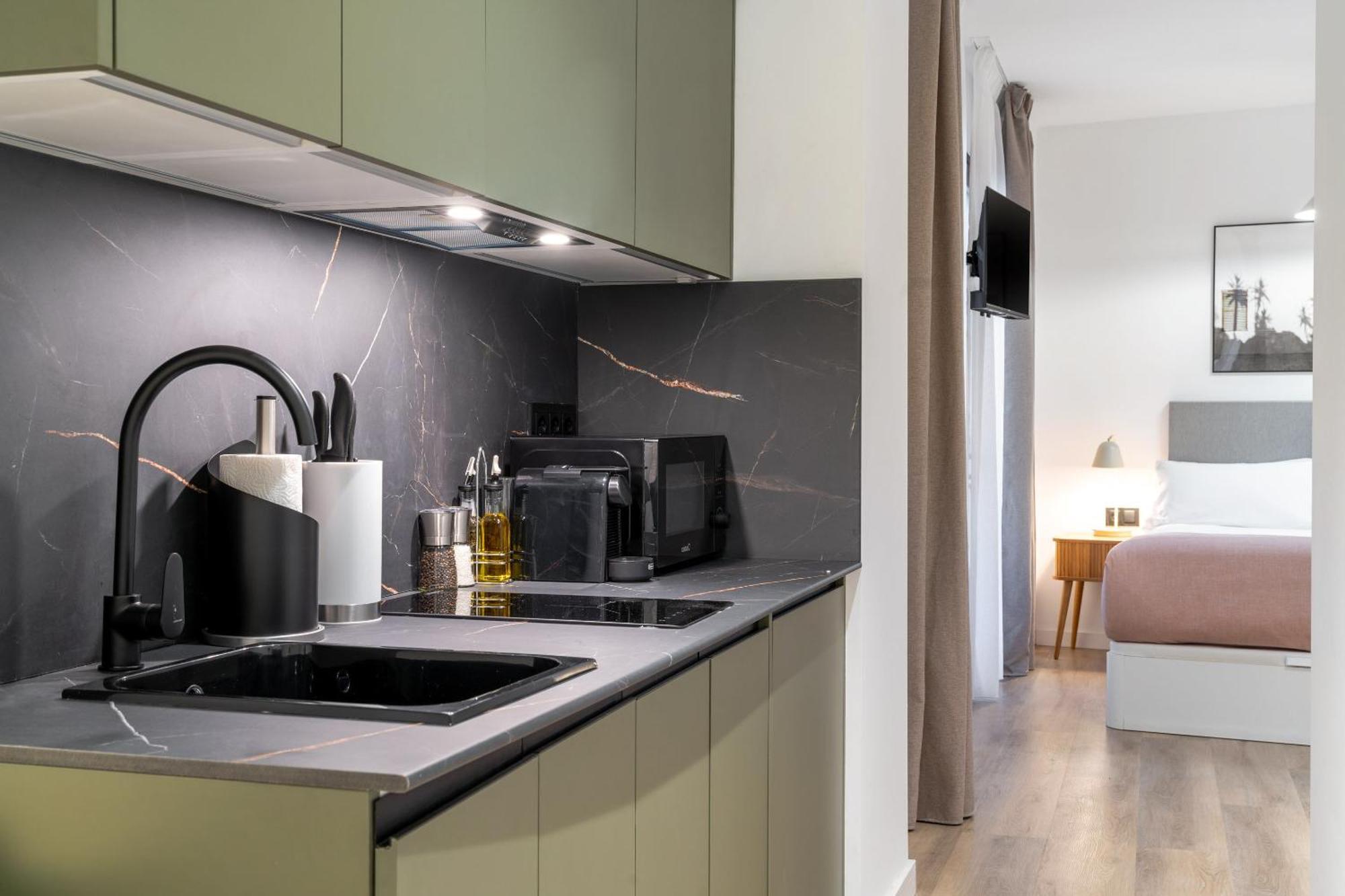 Limehome Malaga Calle Victoria Kültér fotó