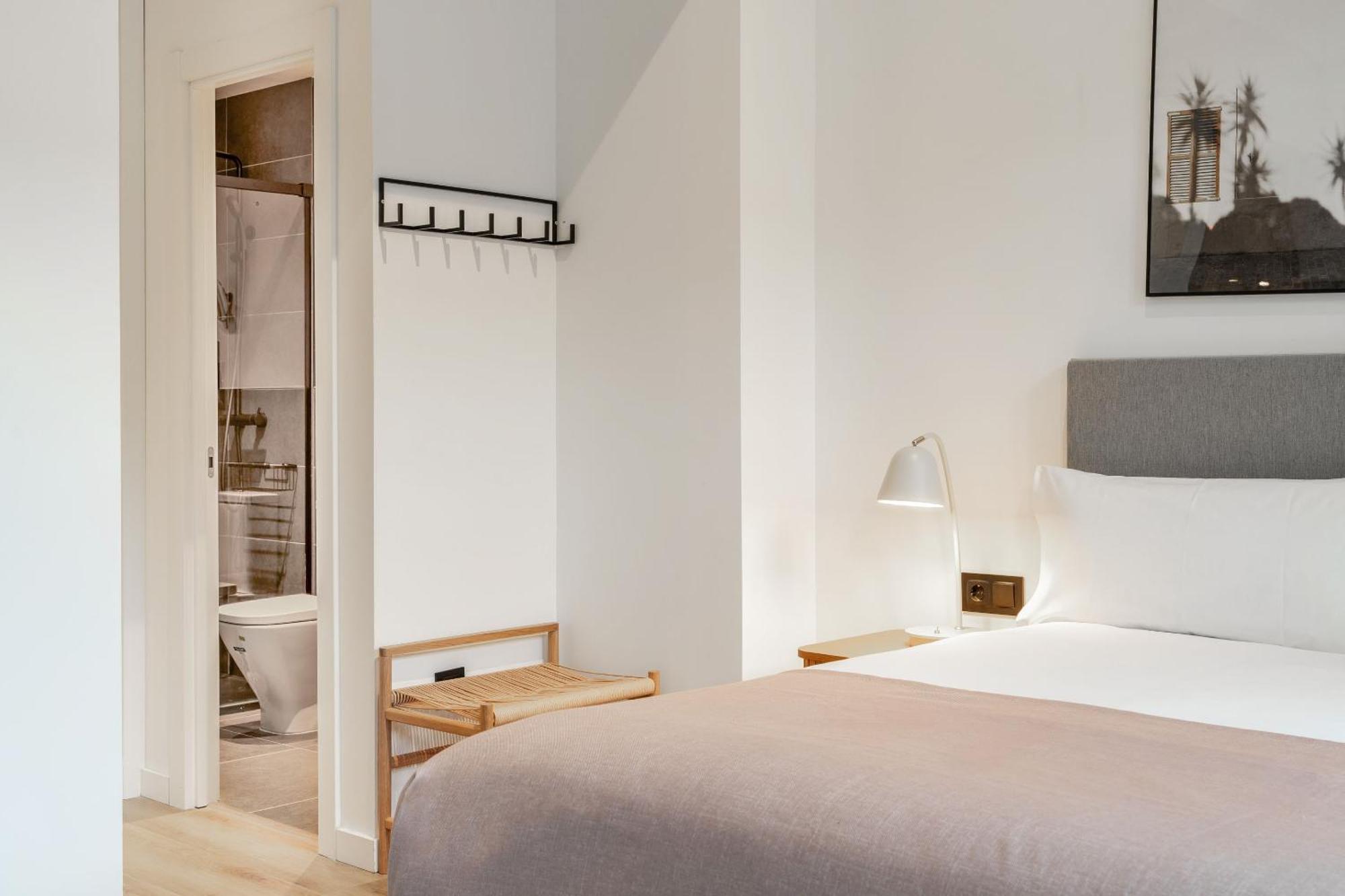 Limehome Malaga Calle Victoria Szoba fotó
