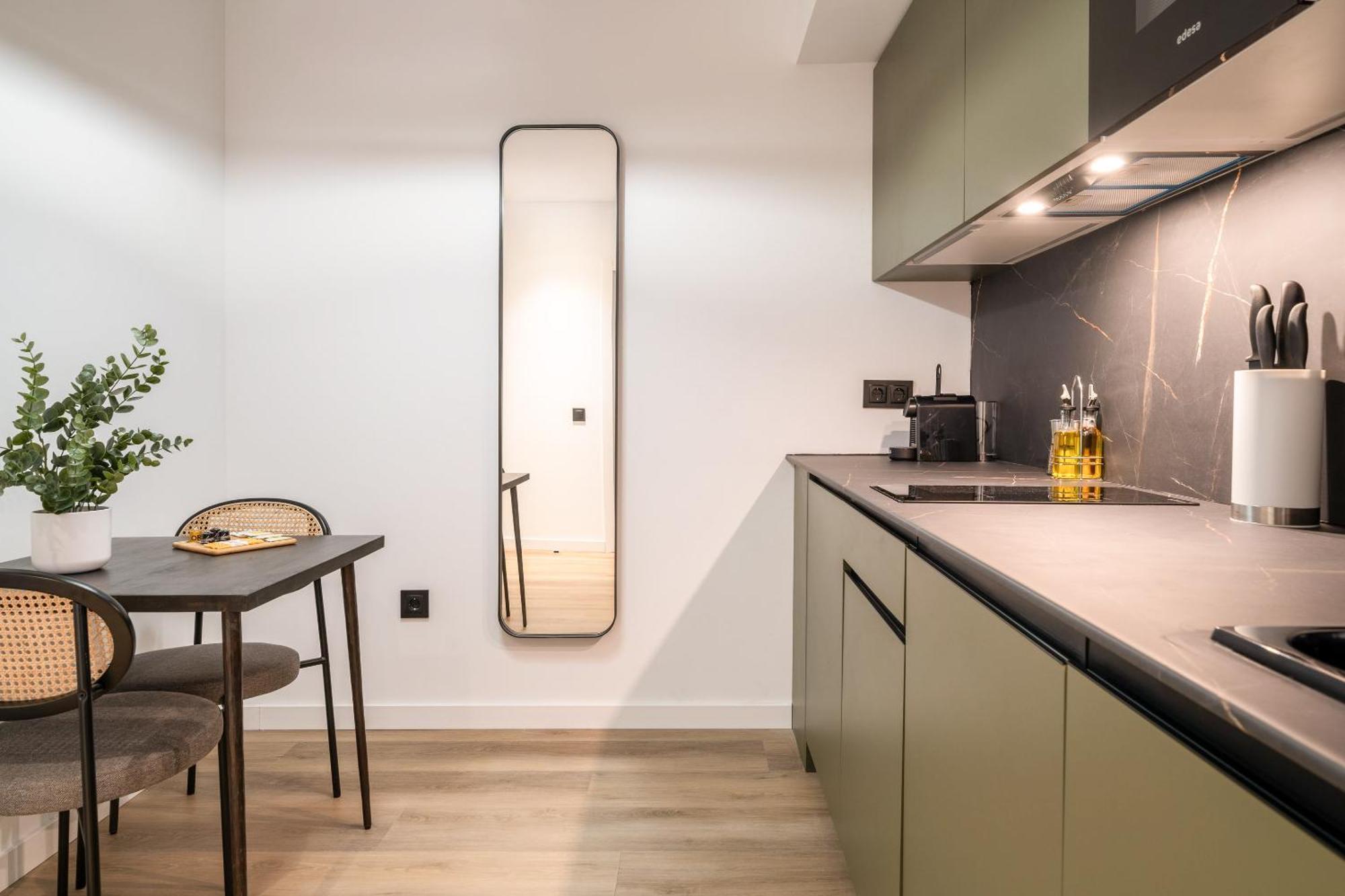 Limehome Malaga Calle Victoria Szoba fotó