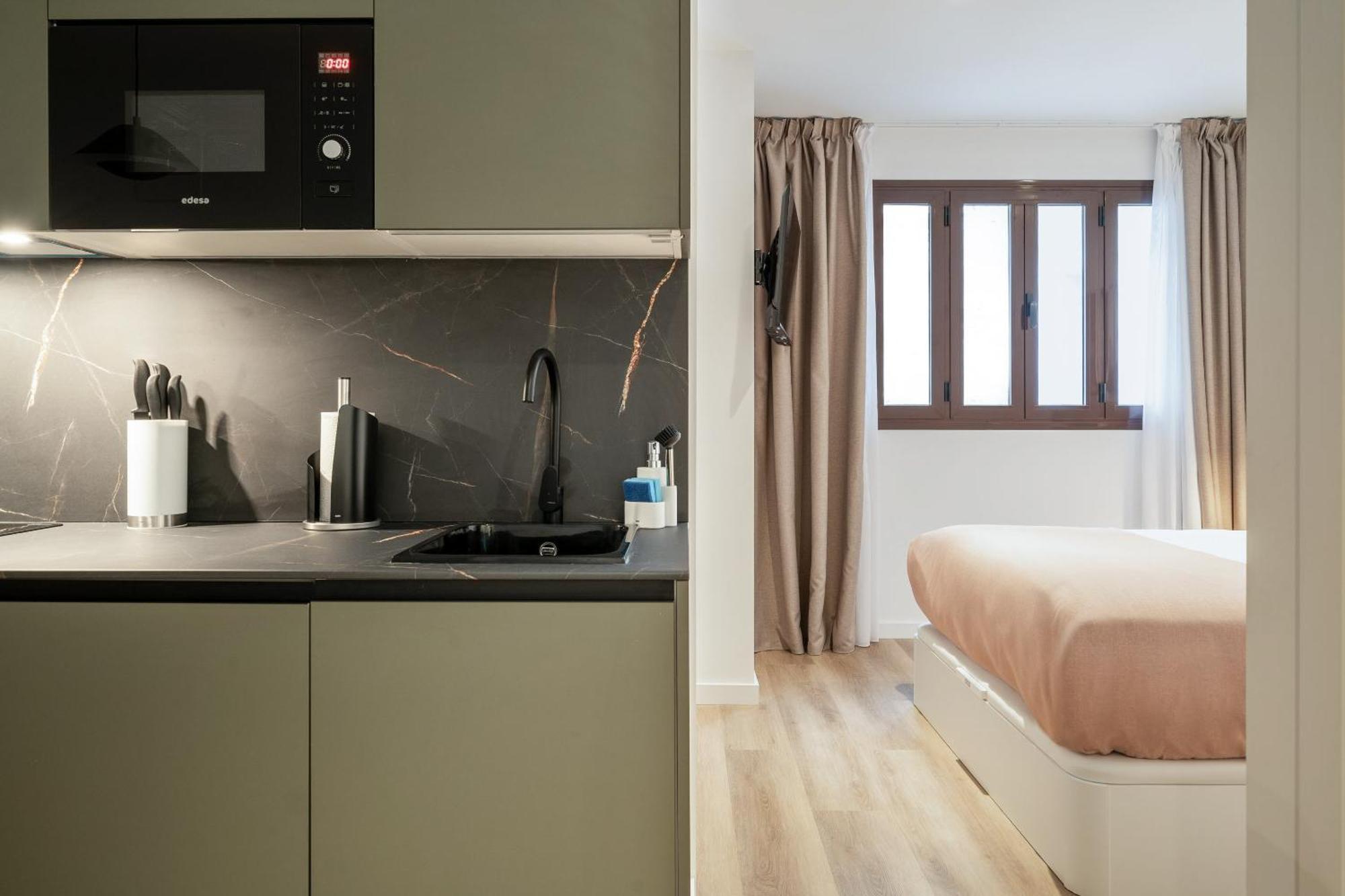 Limehome Malaga Calle Victoria Szoba fotó