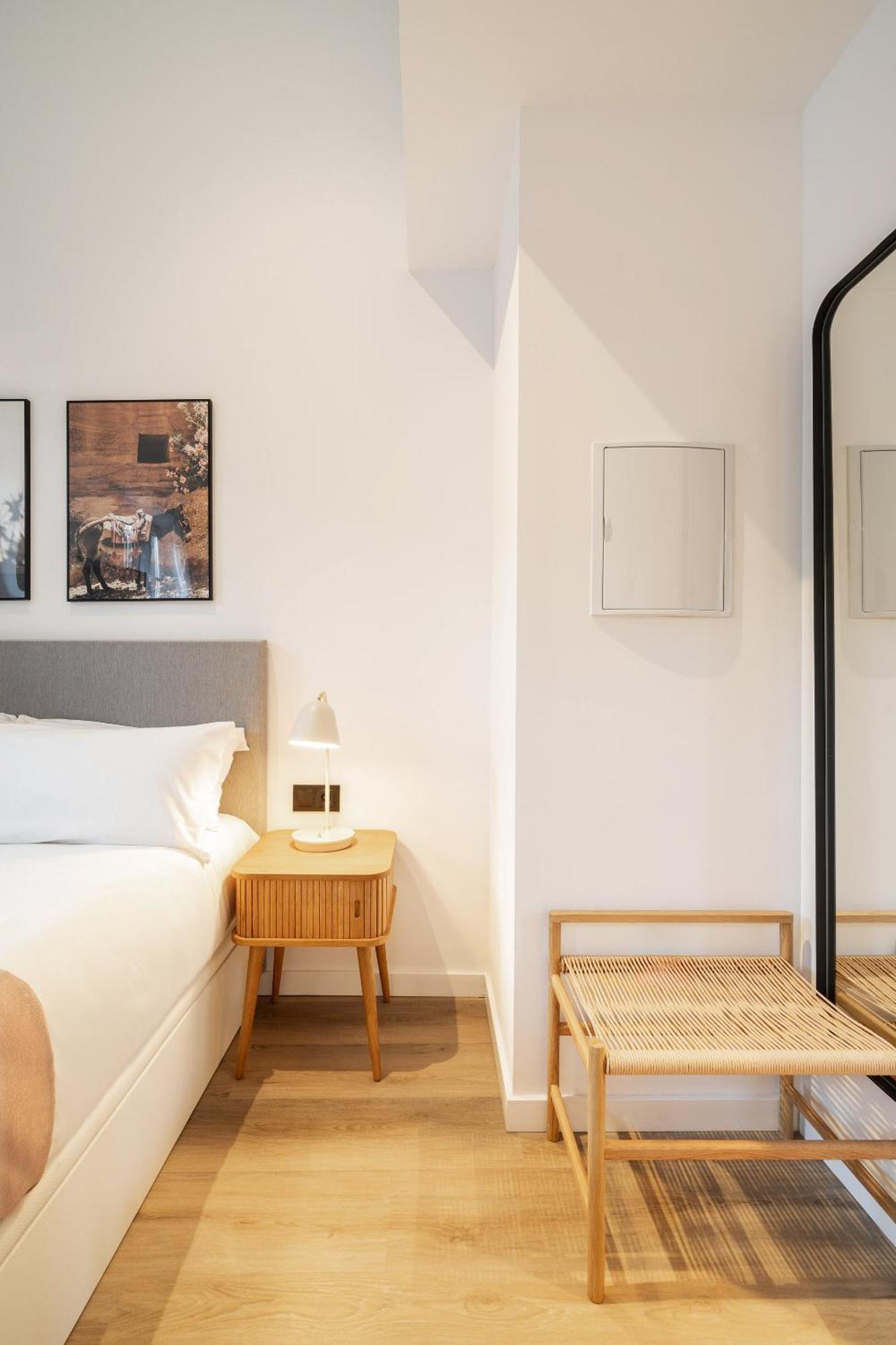 Limehome Malaga Calle Victoria Szoba fotó